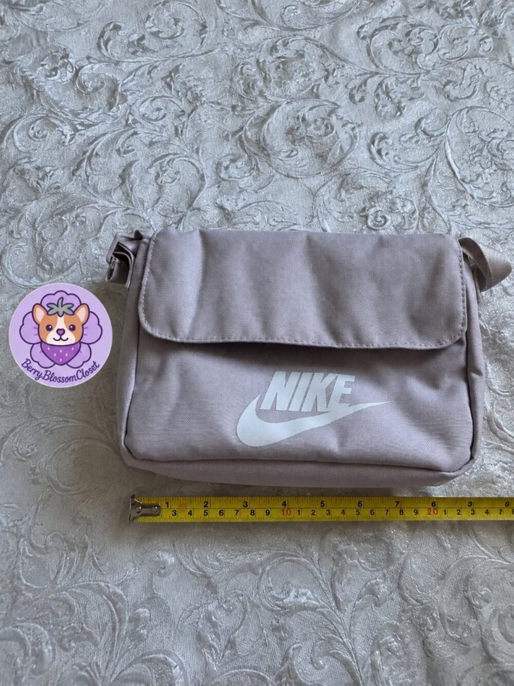 Nike Crossbody Shoulder Bag Dusty Pink Mauve Mini Messenger Logo Purse - NWT